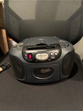 Aiwa CSD-EX110 boombox cd stereo cassette player tested and works sept 1994